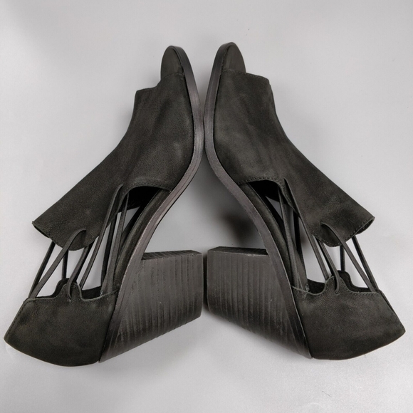 $235 EILEEN FISHER Nikki Peep Toe Sandal Booties Block Heel Black Leather 9.5 - Picture 8 of 10